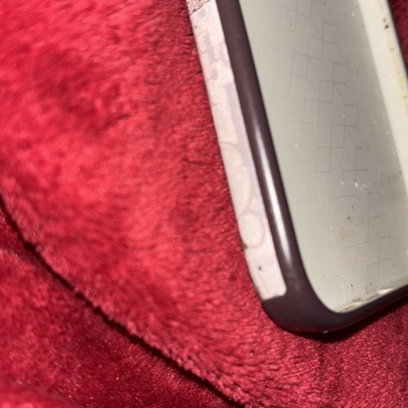 IPhone 15 plus phone case with pop socket - Picture 7 of 13